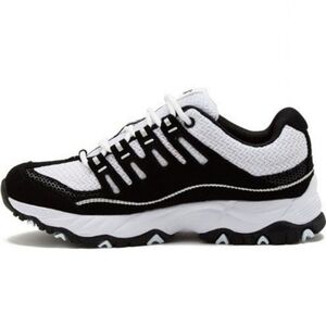 NWT Avia athletic sneakers with memory foam insoles, size 6W.